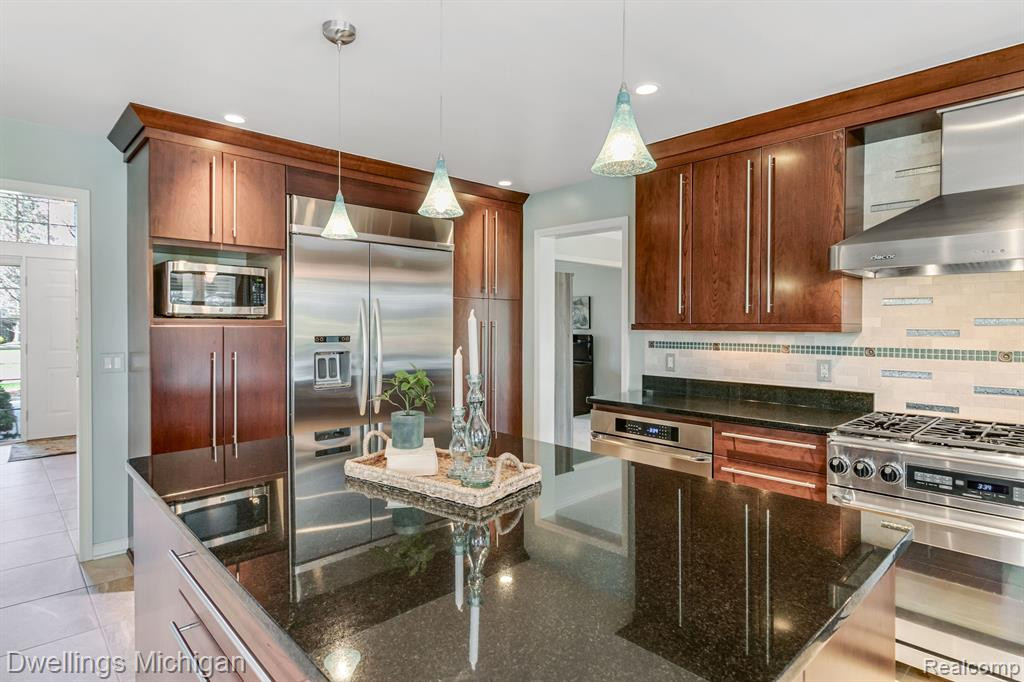 47563 ASHFORD Drive S, Canton, MI 48188 — Photo 50