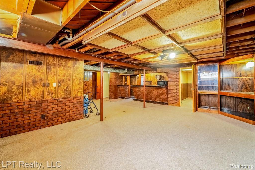 5500 CHEROKEE Street, Dearborn Heights, MI 48125 — Photo 13