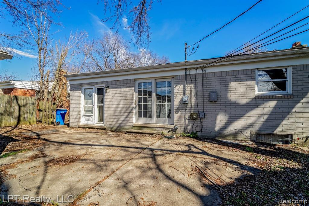 5500 CHEROKEE Street, Dearborn Heights, MI 48125 — Photo 15