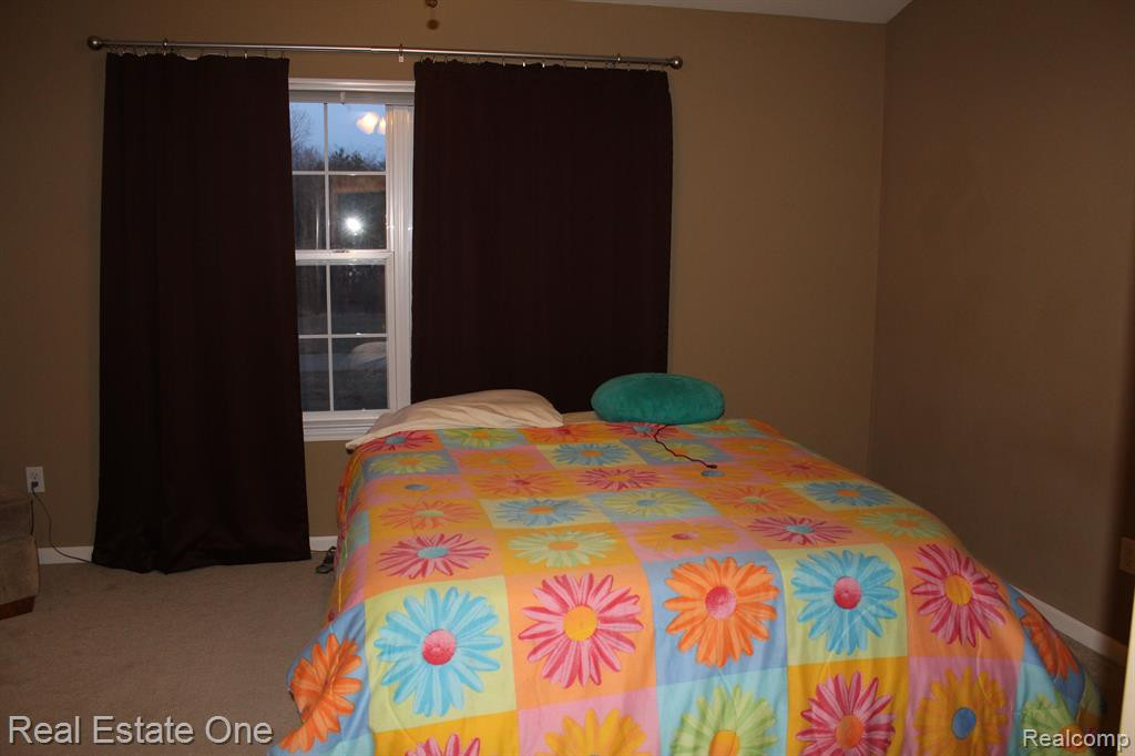 2202 KNOTTY PINE Trail, 124, Howell, MI 48855 — Photo 20