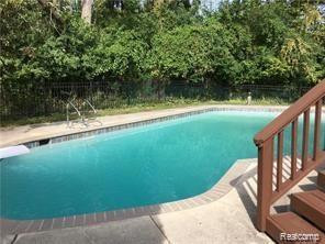4702 MADA Court, West Bloomfield, MI — Photo 2