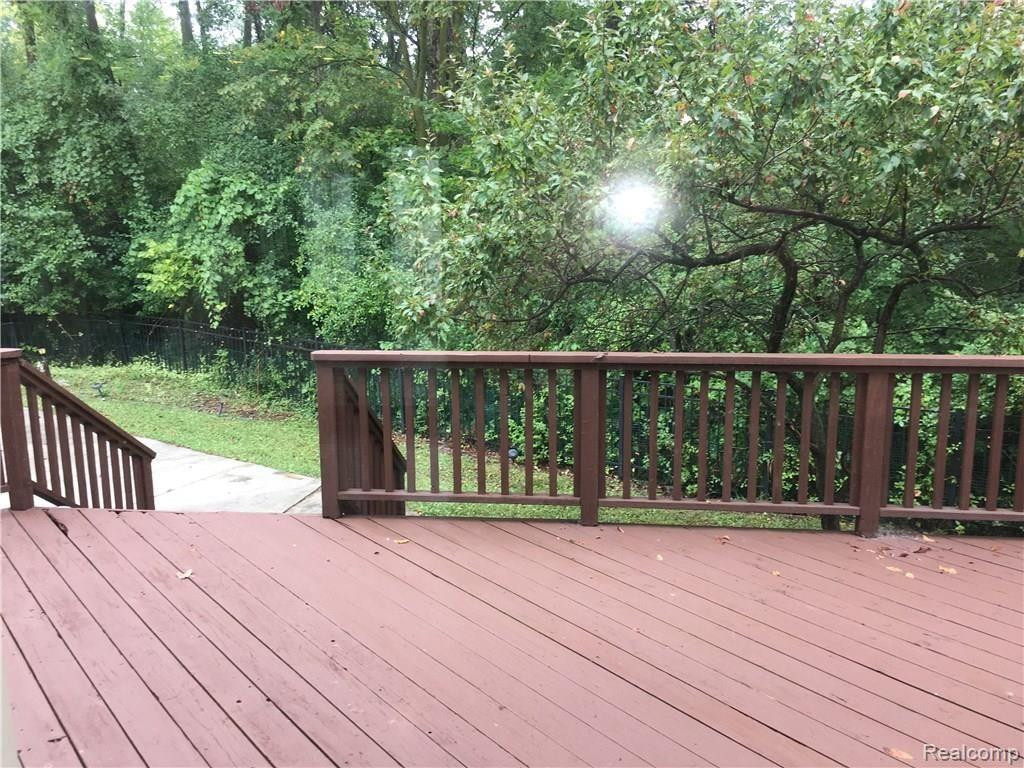 4702 MADA Court, West Bloomfield, MI — Photo 5