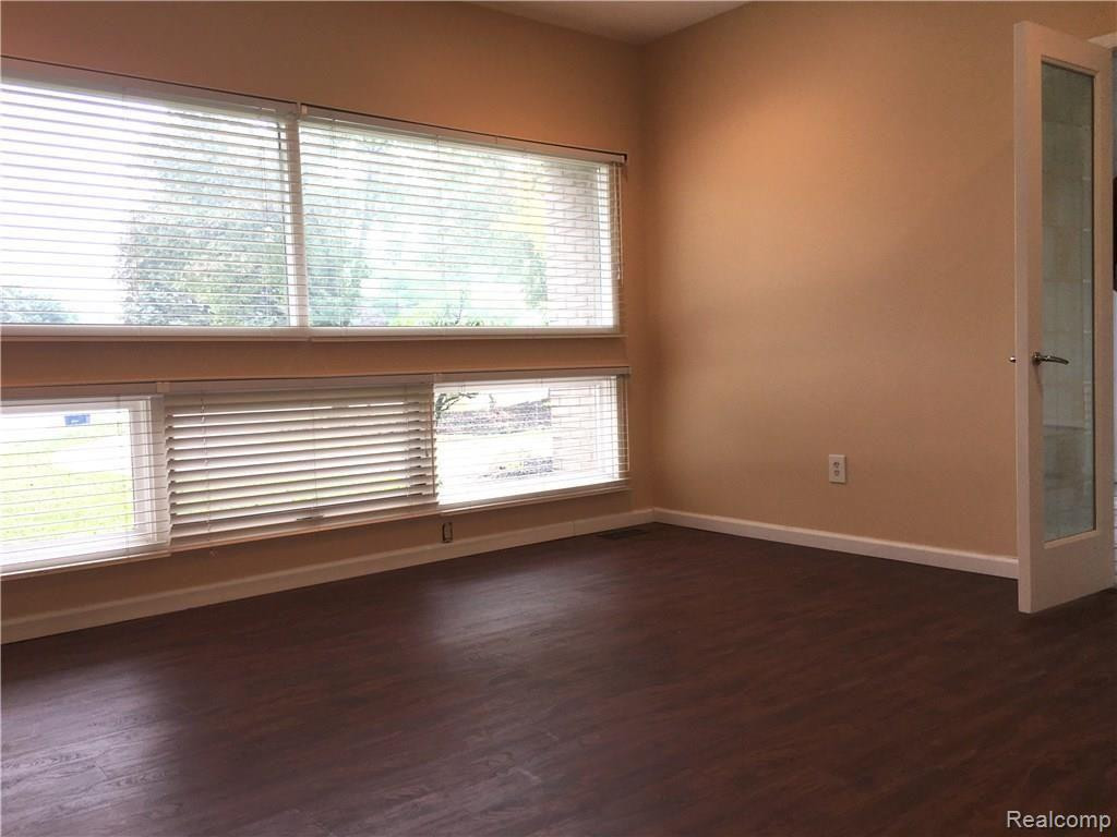 4702 MADA Court, West Bloomfield, MI — Photo 18