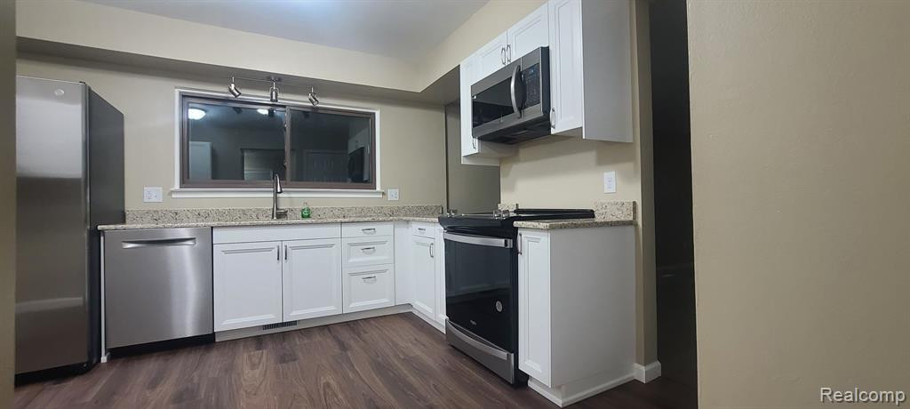 1143 RUE WILLETTE Boulevard, Ypsilanti, MI 48198 — Photo 8