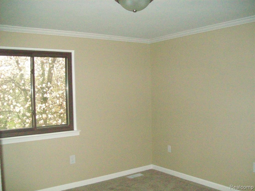 1143 RUE WILLETTE Boulevard, Ypsilanti, MI 48198 — Photo 15