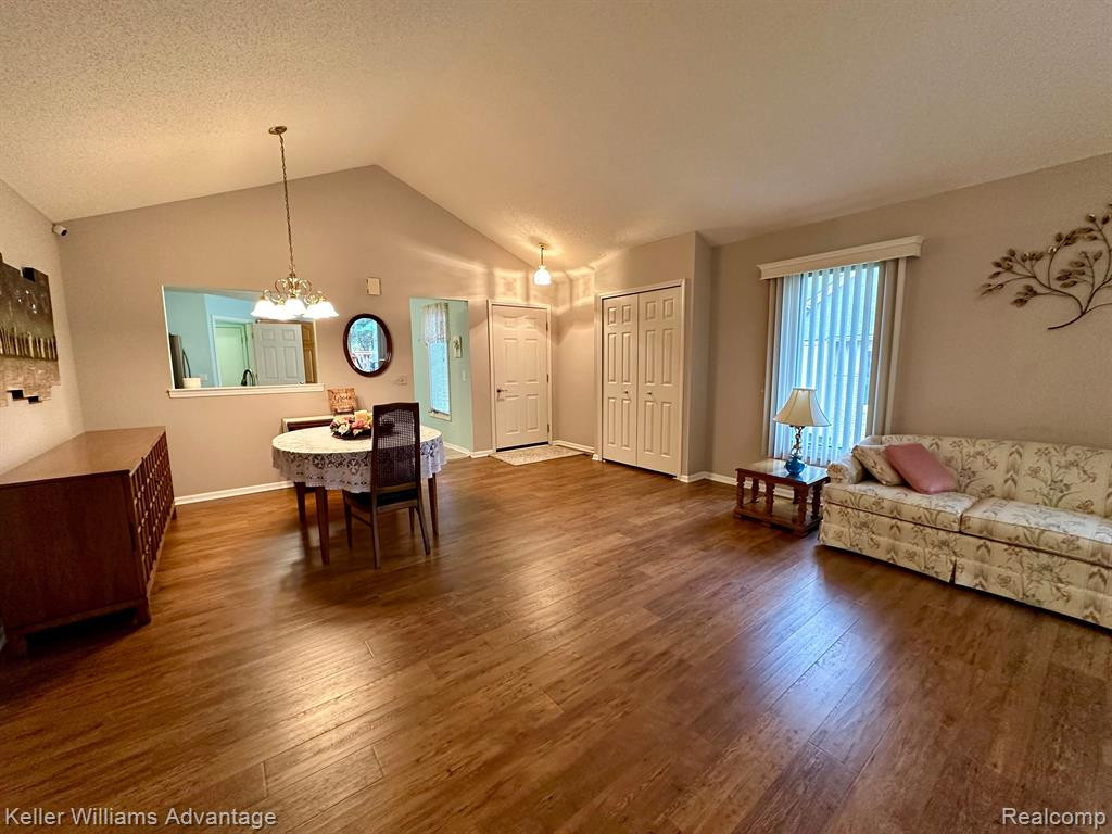 35310 Lone Pine Lane, Farmington Hills, MI 48335 — Photo 4