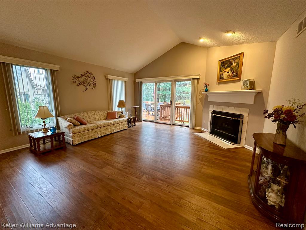 35310 Lone Pine Lane, Farmington Hills, MI 48335 — Photo 6