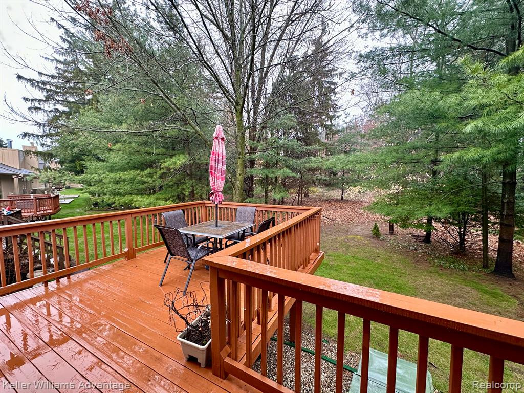 35310 Lone Pine Lane, Farmington Hills, MI 48335 — Photo 25
