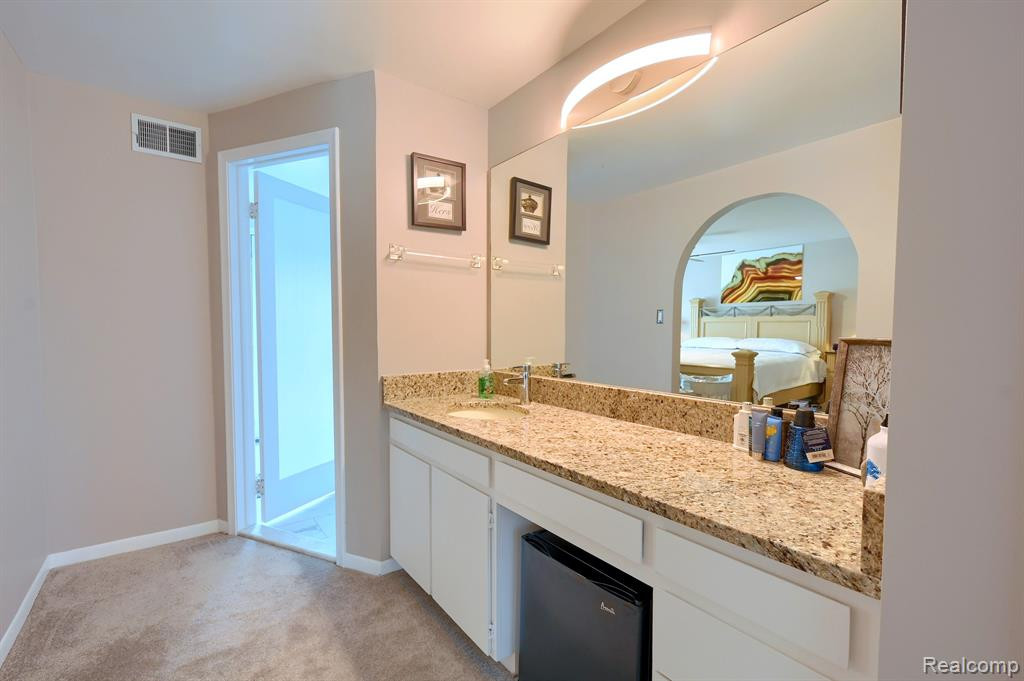 6023 PEBBLE LANE Court, West Bloomfield, MI — Photo 27