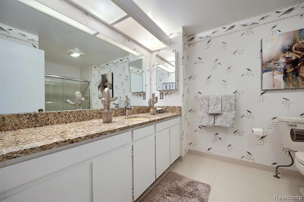 6023 PEBBLE LANE Court, West Bloomfield, MI — Photo 31
