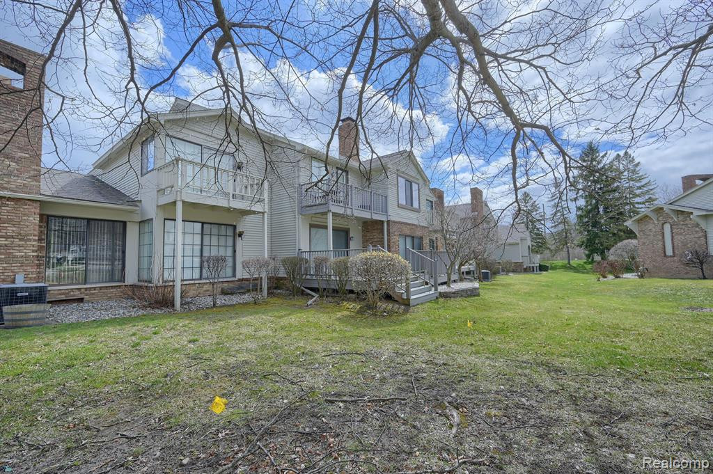 6023 PEBBLE LANE Court, West Bloomfield, MI — Photo 38