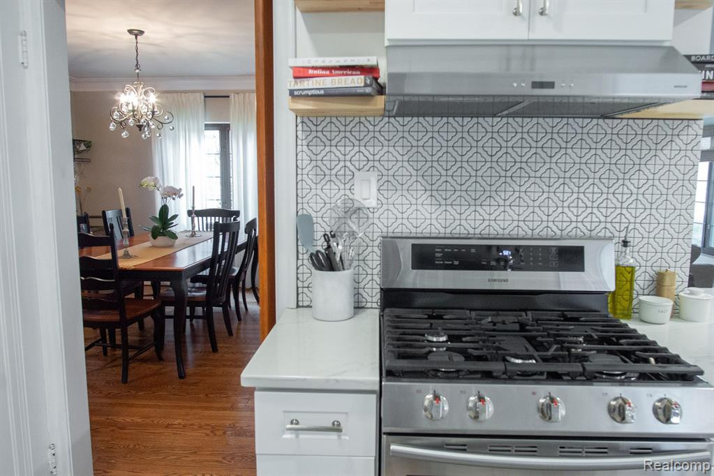 725 LINCOLN Road, Grosse Pointe, MI 48230 — Photo 25