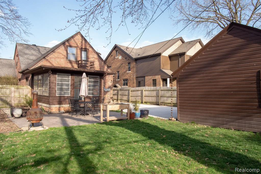 725 LINCOLN Road, Grosse Pointe, MI 48230 — Photo 57