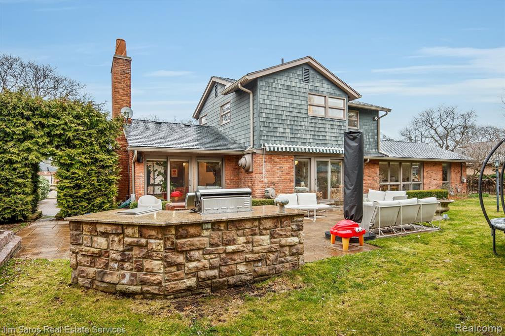 55 WOODLAND SHORES Drive, Grosse Pointe Shores, MI 48236 — Photo 42