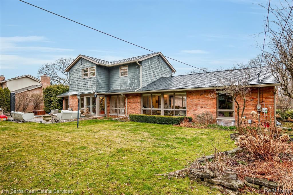 55 WOODLAND SHORES Drive, Grosse Pointe Shores, MI 48236 — Photo 44