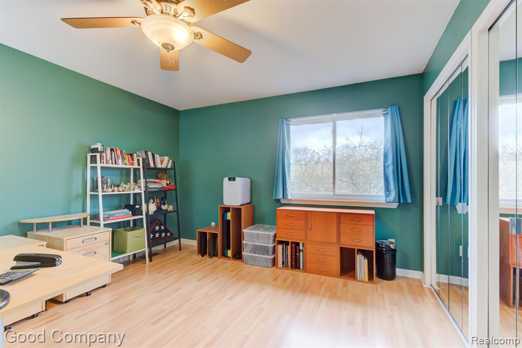 4931 CROOKS Road, Royal Oak, MI 48073 — Photo 16