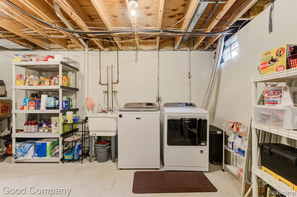 4931 CROOKS Road, Royal Oak, MI 48073 — Photo 21