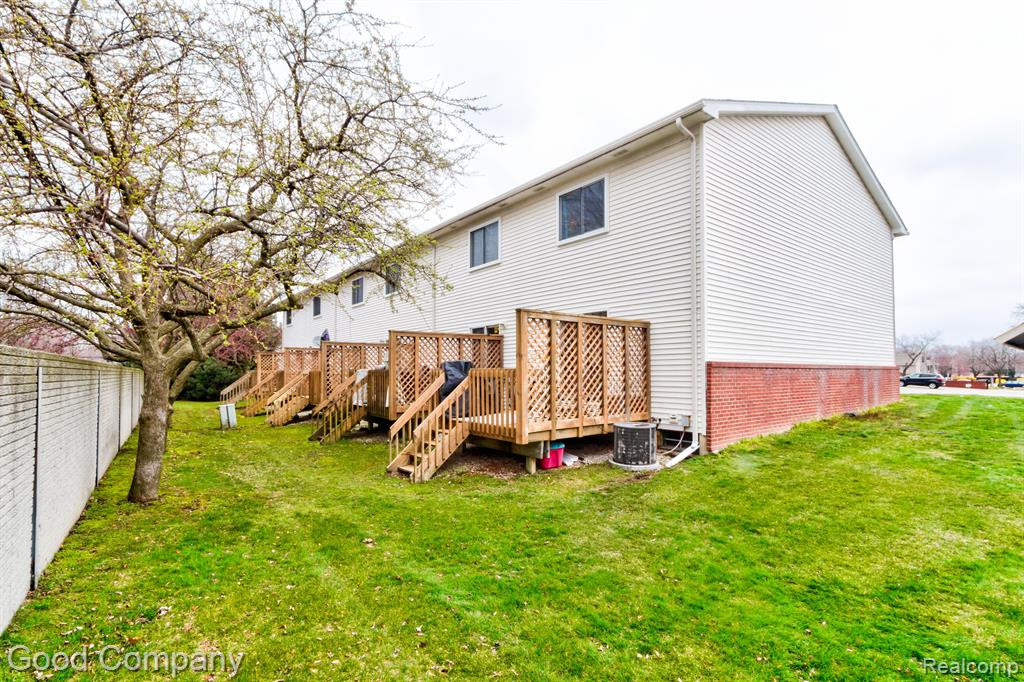 4931 CROOKS Road, Royal Oak, MI 48073 — Photo 23