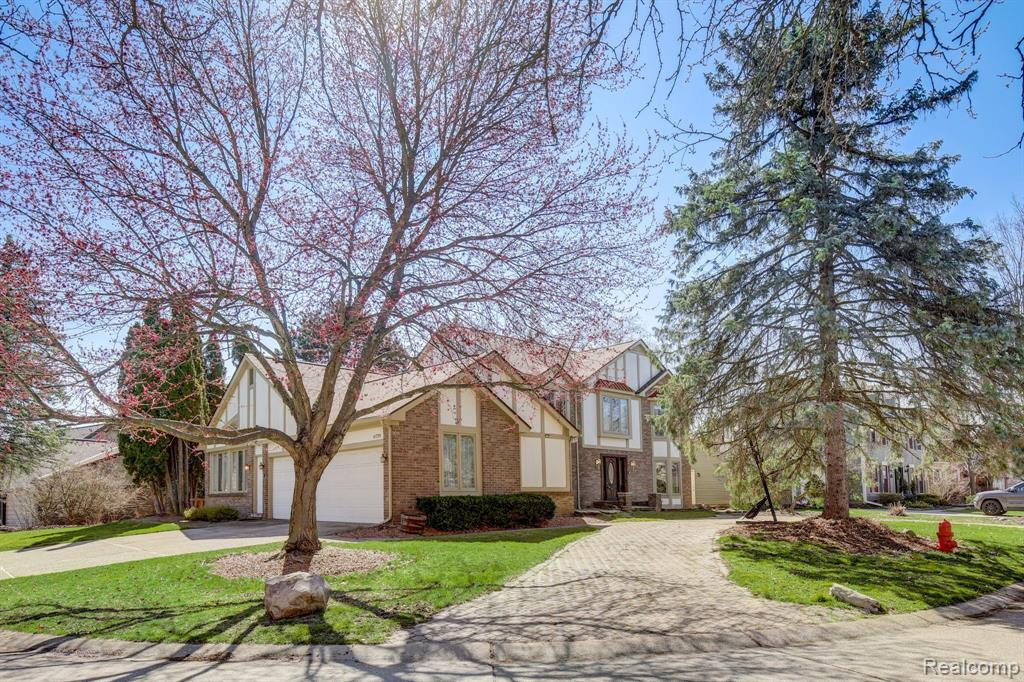 41773 Waterfall Road, Northville, MI 48168 — Photo 2