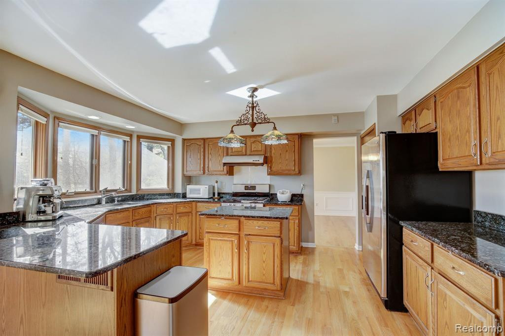 41773 Waterfall Road, Northville, MI 48168 — Photo 17