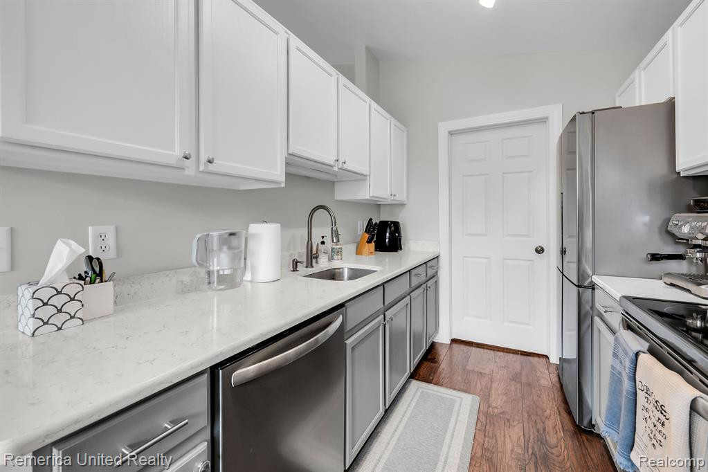 3048 FOREST CREEK Court, 48, Ann Arbor, MI 48108 — Photo 9