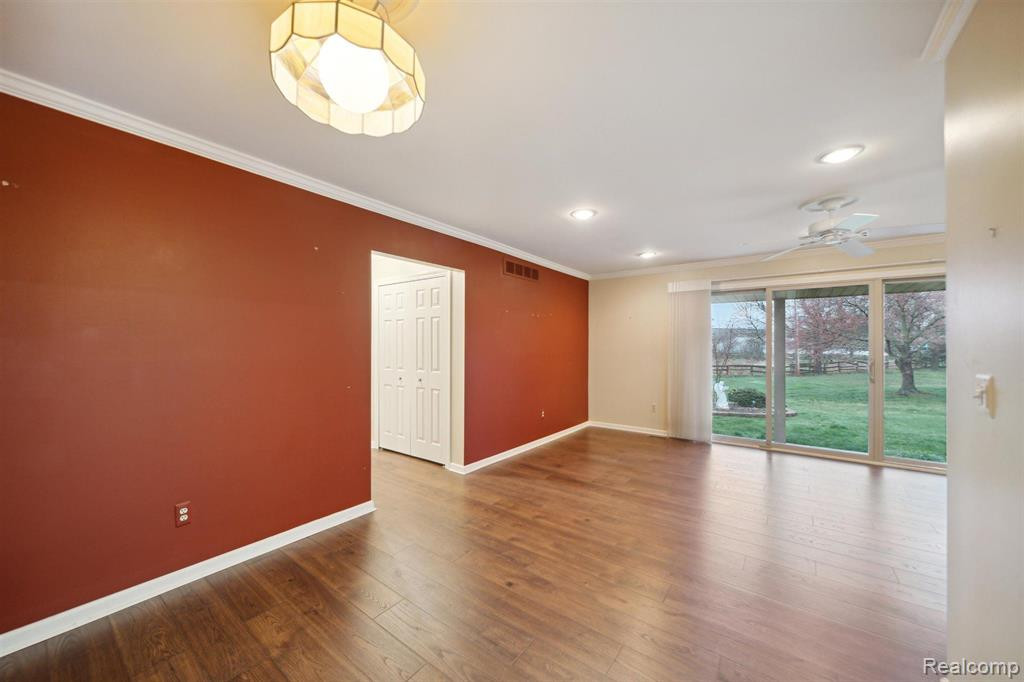 49420 MAYFLOWER, 57, Shelby Twp, MI 48315 — Photo 10