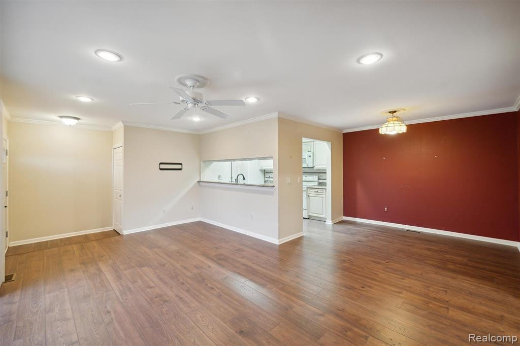 49420 MAYFLOWER, 57, Shelby Twp, MI 48315 — Photo 12