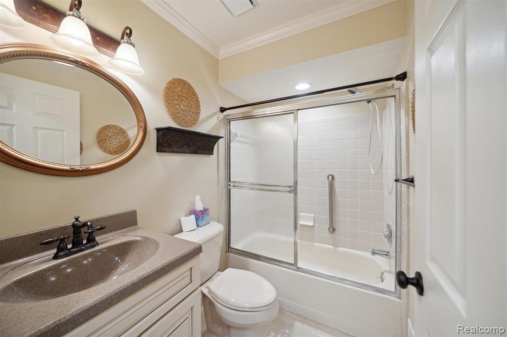 49420 MAYFLOWER, 57, Shelby Twp, MI 48315 — Photo 17