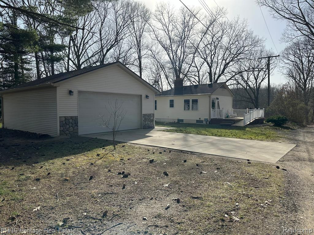 5625 FERNLANDS, Pinckney, MI 48169 — Photo 2