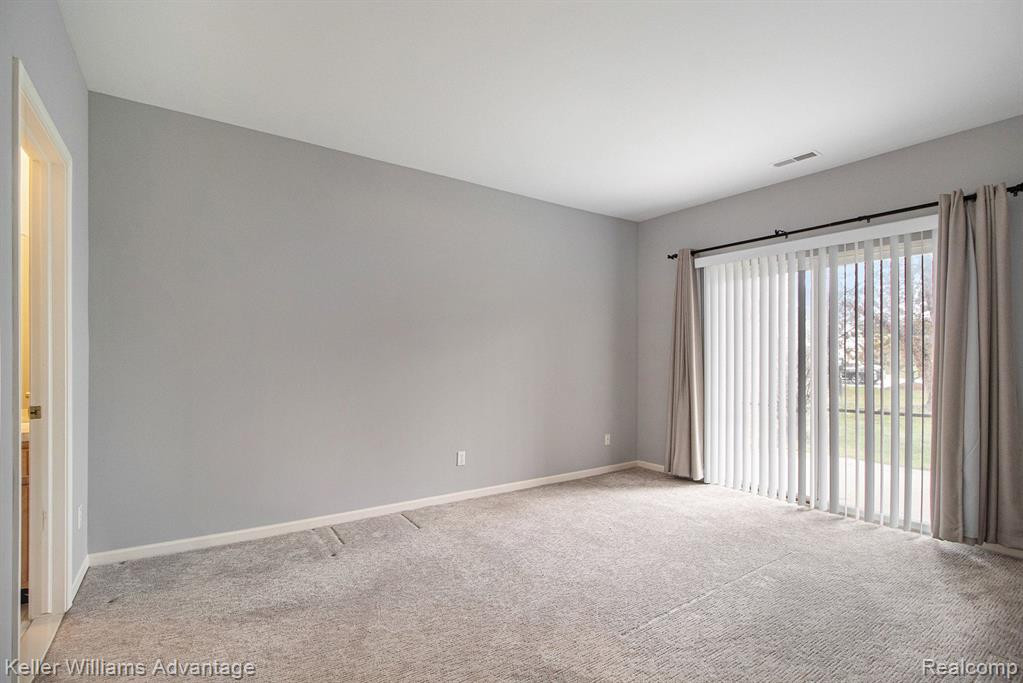 16747 Carriage Way, Northville, MI 48168 — Photo 10