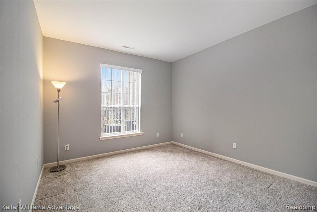 16747 Carriage Way, Northville, MI 48168 — Photo 12