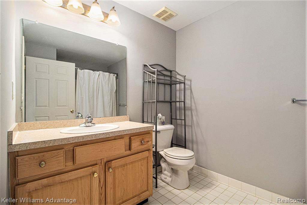 16747 Carriage Way, Northville, MI 48168 — Photo 13