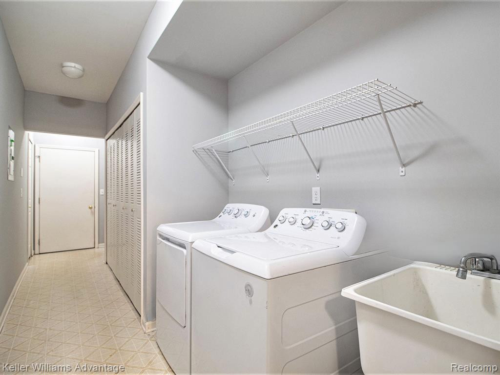 16747 Carriage Way, Northville, MI 48168 — Photo 14