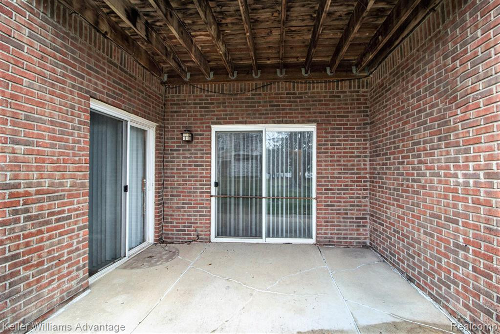 16747 Carriage Way, Northville, MI 48168 — Photo 15