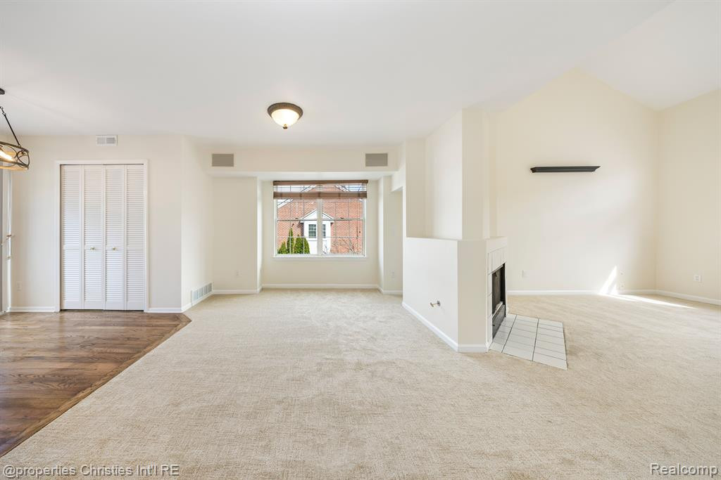 154 ALLENHURST Avenue, Royal Oak, MI 48067 — Photo 9