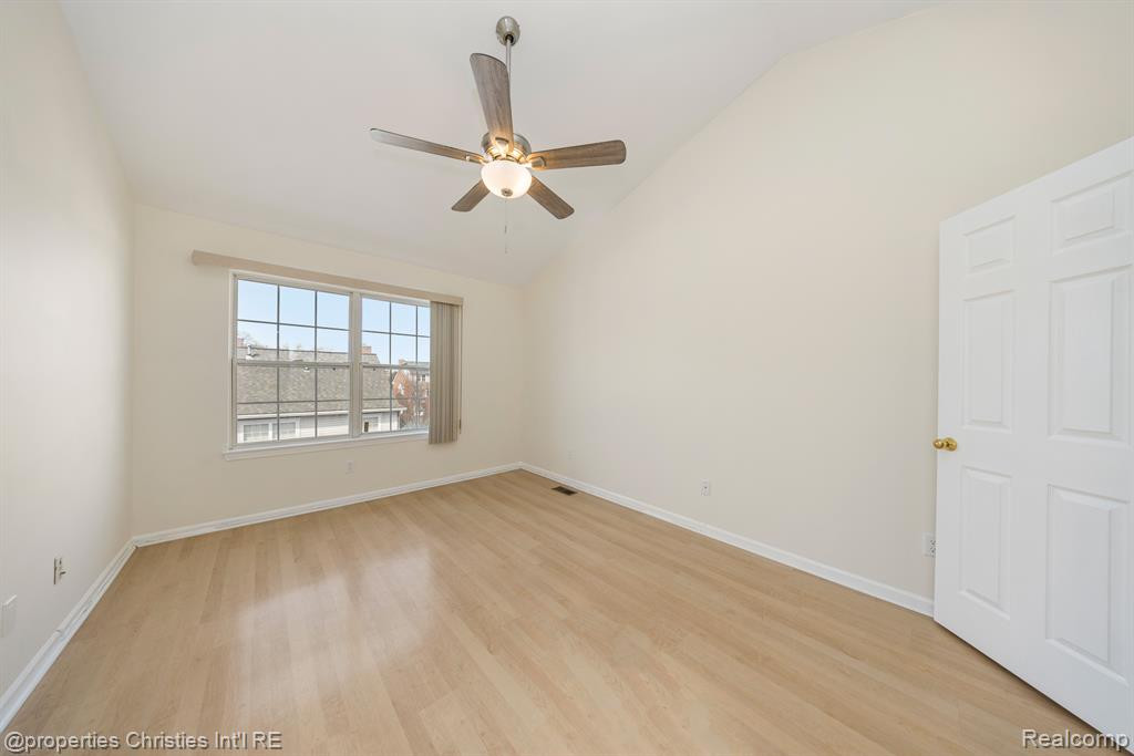 154 ALLENHURST Avenue, Royal Oak, MI 48067 — Photo 21
