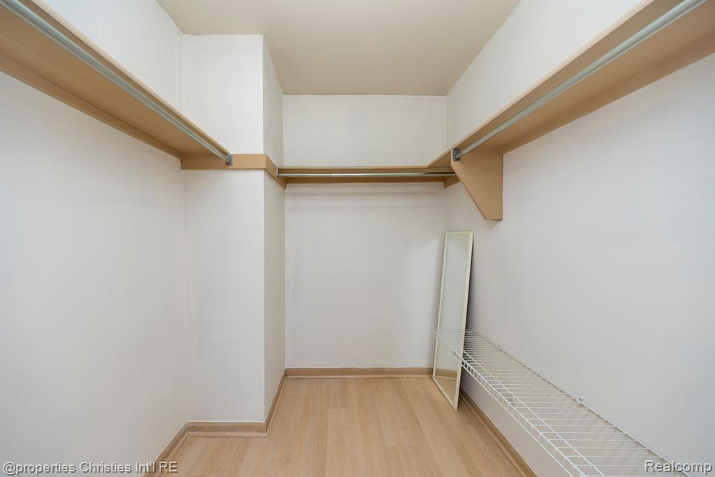 154 ALLENHURST Avenue, Royal Oak, MI 48067 — Photo 22
