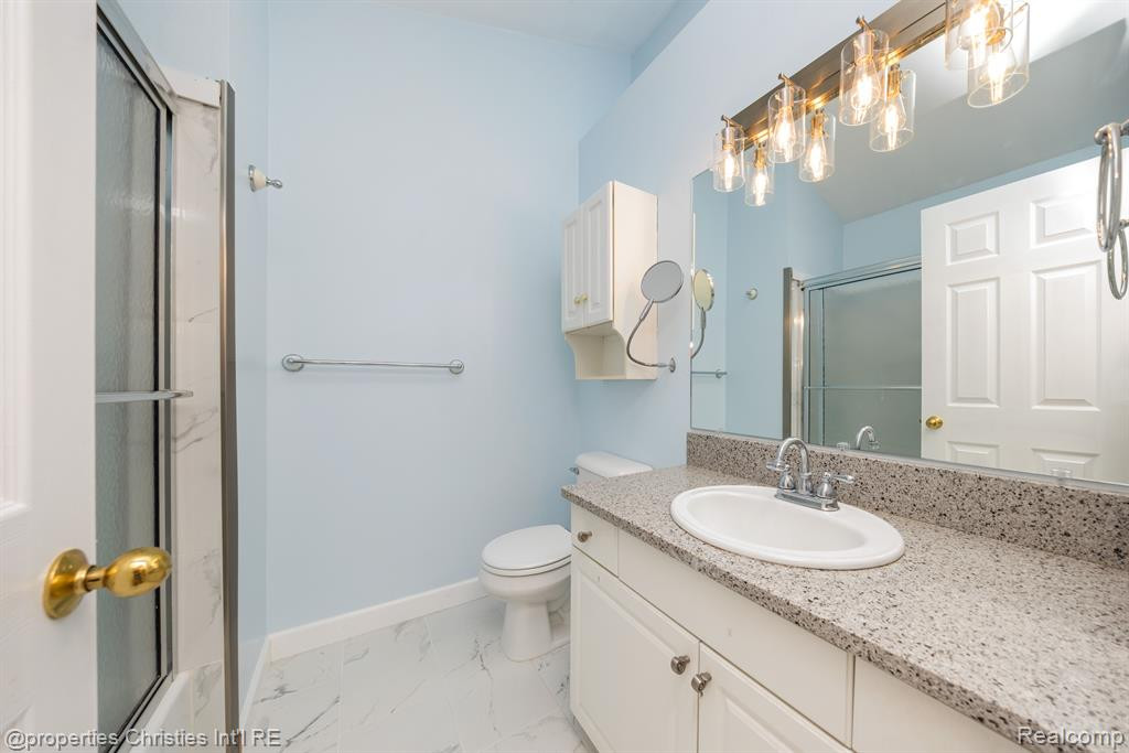 154 ALLENHURST Avenue, Royal Oak, MI 48067 — Photo 25