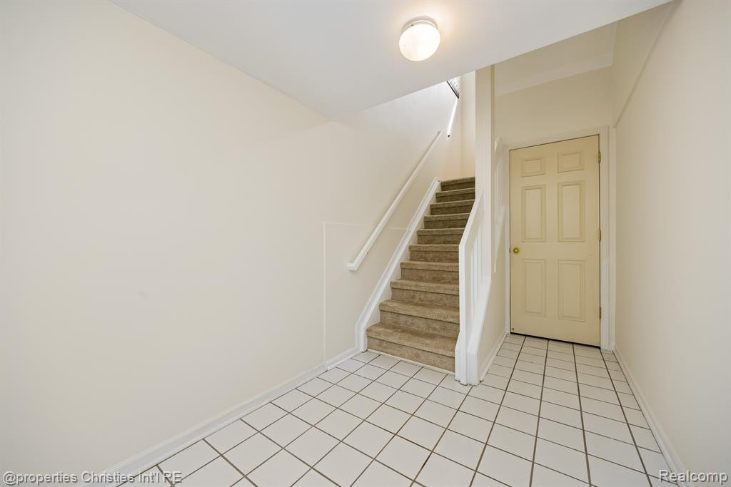 154 ALLENHURST Avenue, Royal Oak, MI 48067 — Photo 28