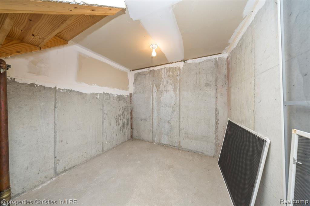 154 ALLENHURST Avenue, Royal Oak, MI 48067 — Photo 30