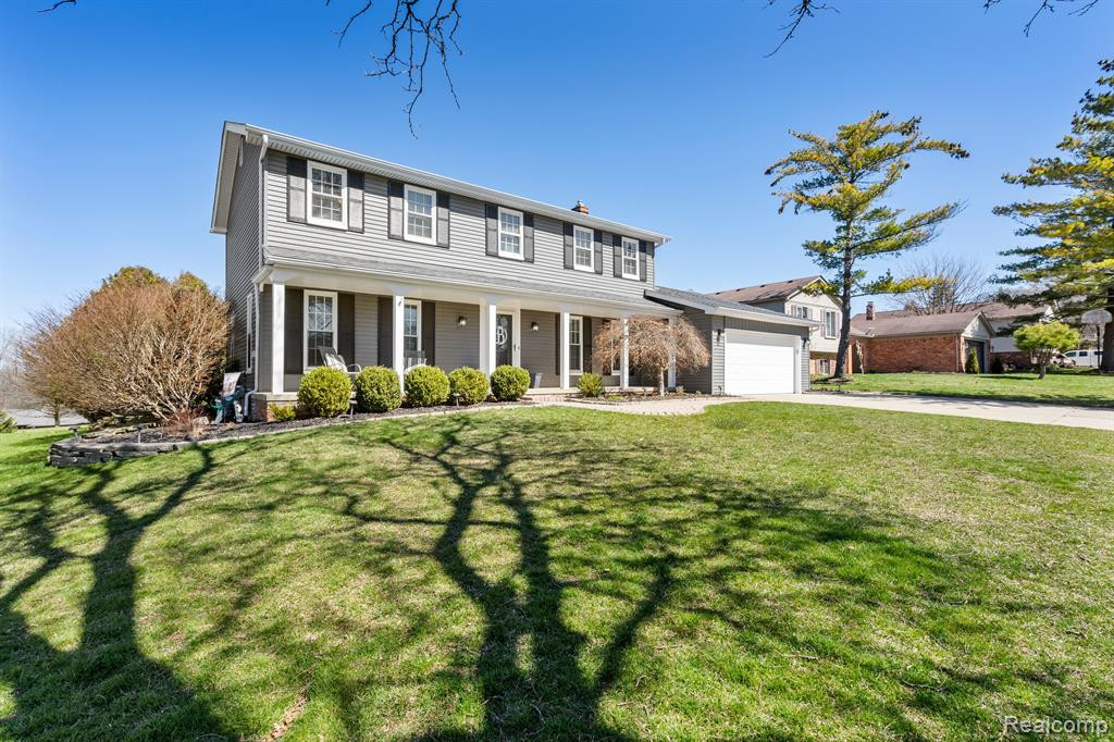 840 DAHLIA Lane, Rochester Hills, MI 48307 — Photo 2