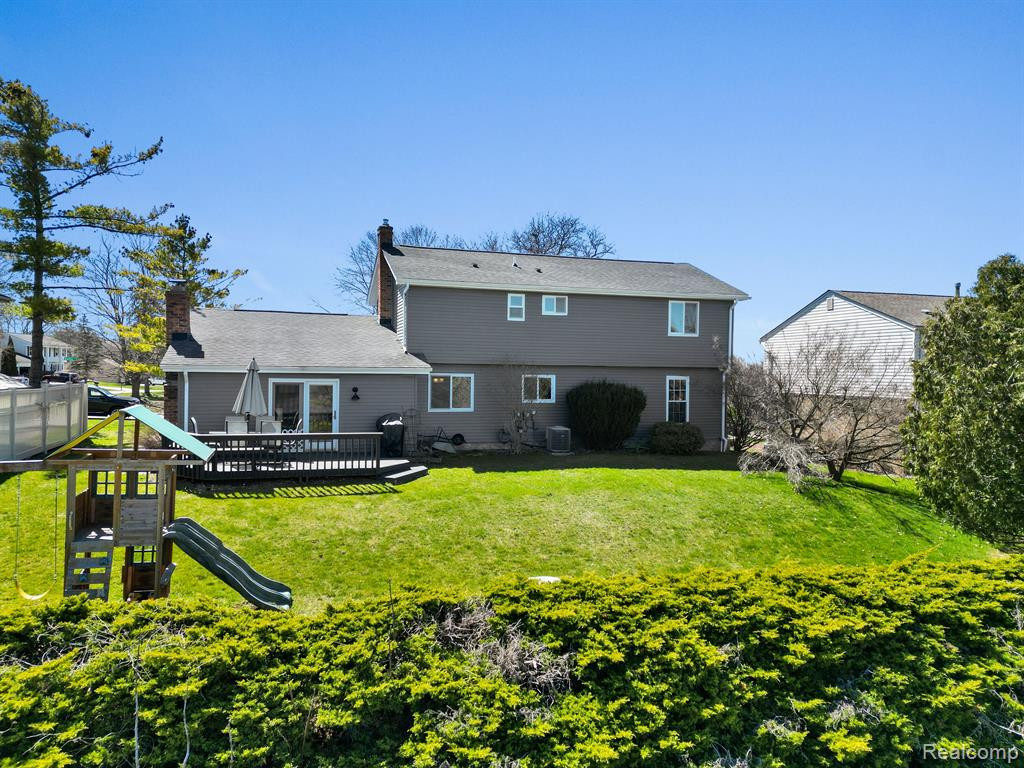840 DAHLIA Lane, Rochester Hills, MI 48307 — Photo 8