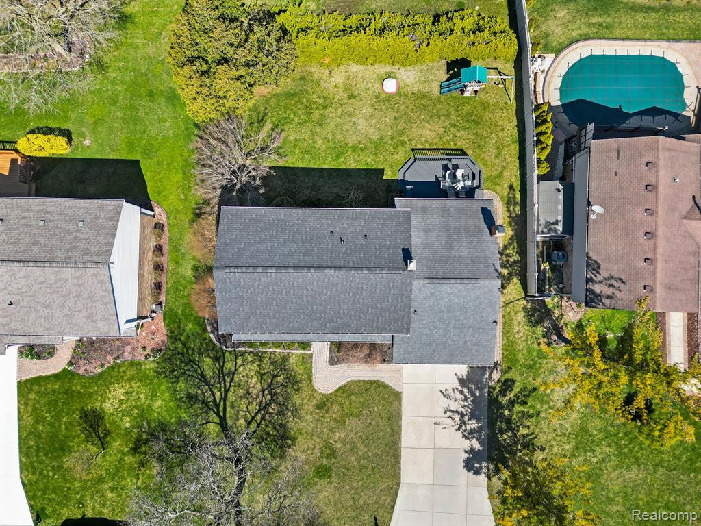 840 DAHLIA Lane, Rochester Hills, MI 48307 — Photo 9