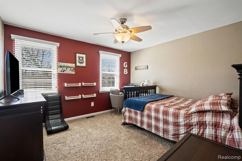 840 DAHLIA Lane, Rochester Hills, MI 48307 — Photo 16