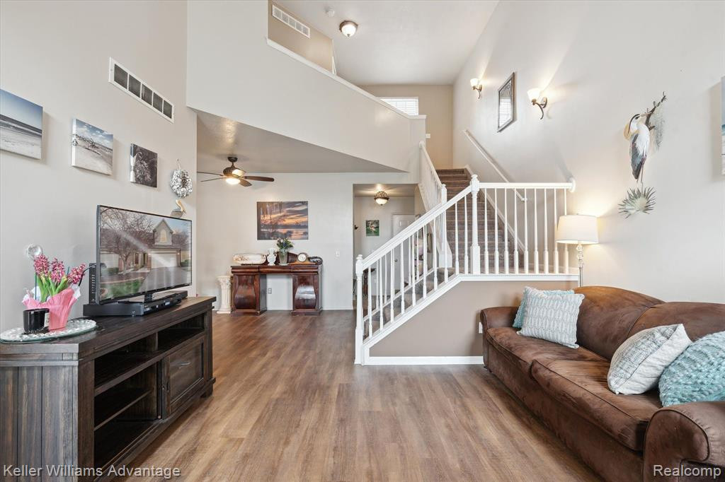5437 ELMHURST Drive, 62, Trenton, MI 48183 — Photo 19