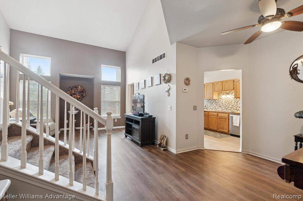 5437 ELMHURST Drive, 62, Trenton, MI 48183 — Photo 22