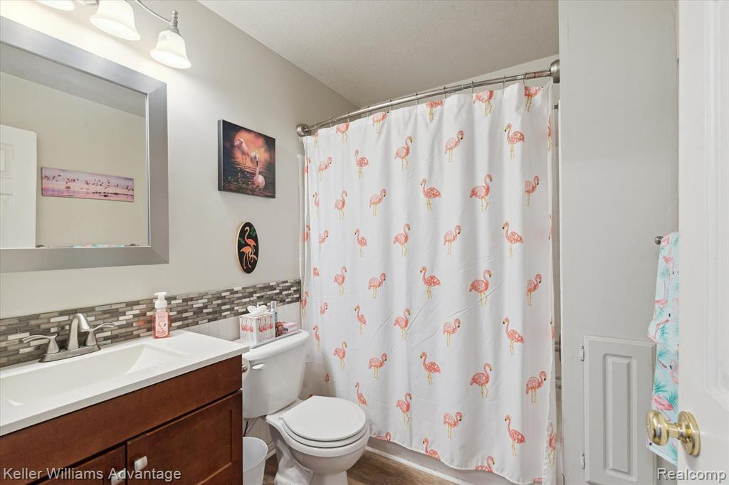 5437 ELMHURST Drive, 62, Trenton, MI 48183 — Photo 30