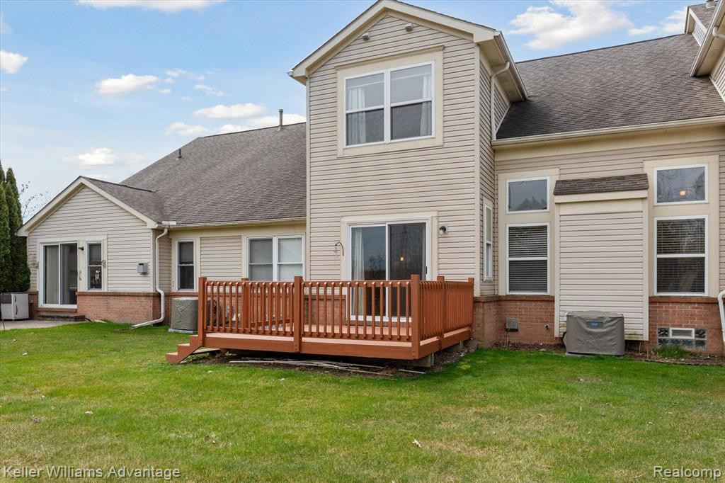 5437 ELMHURST Drive, 62, Trenton, MI 48183 — Photo 41