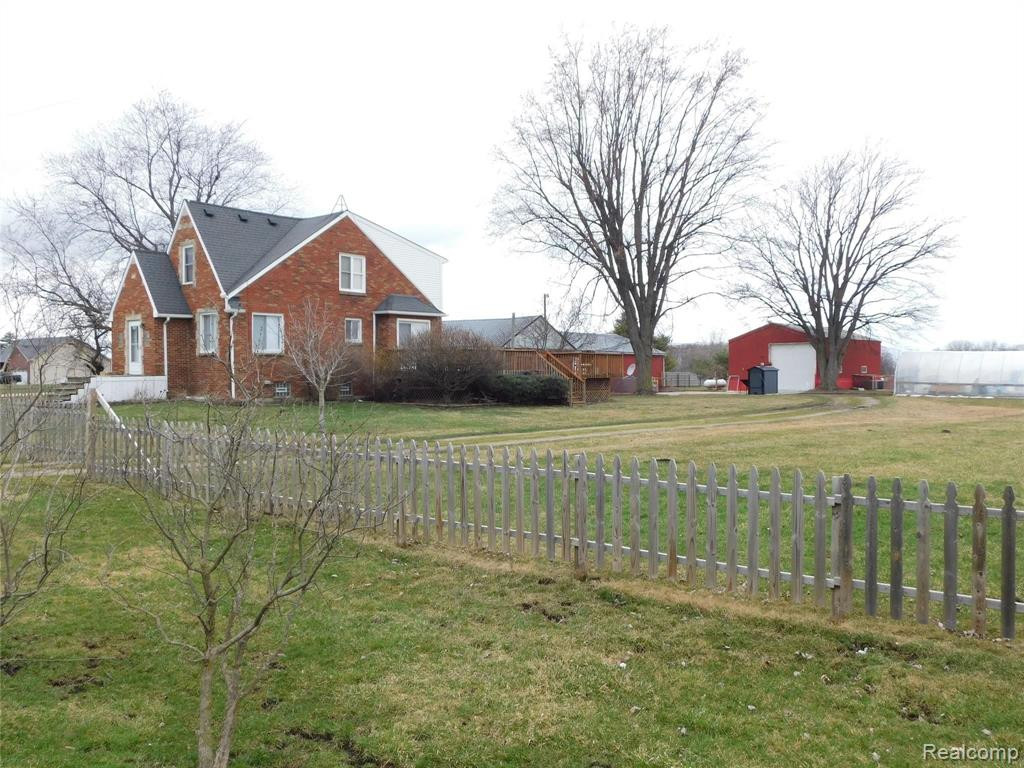 8753 HOLLOW CORNERS Road, Almont, MI 48003 — Photo 6