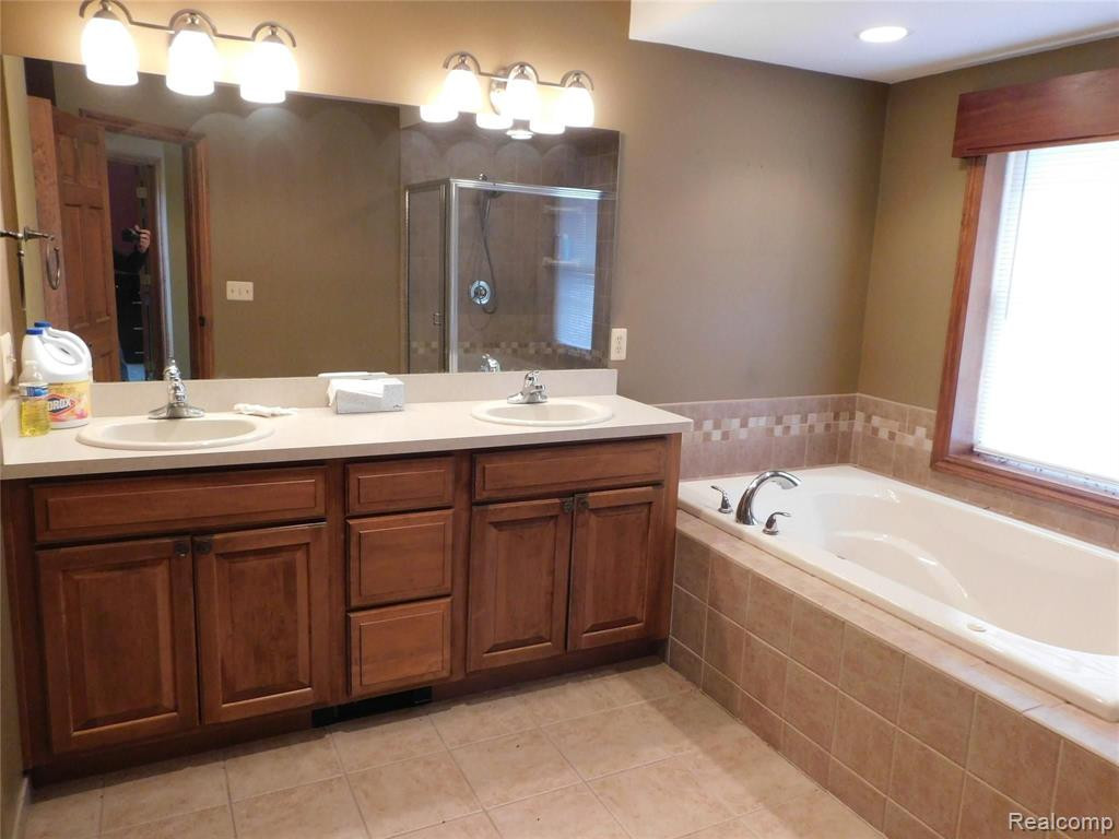 8753 HOLLOW CORNERS Road, Almont, MI 48003 — Photo 27